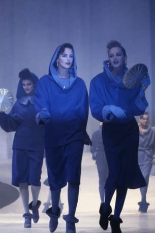 Blue-hued Mugler fashion show